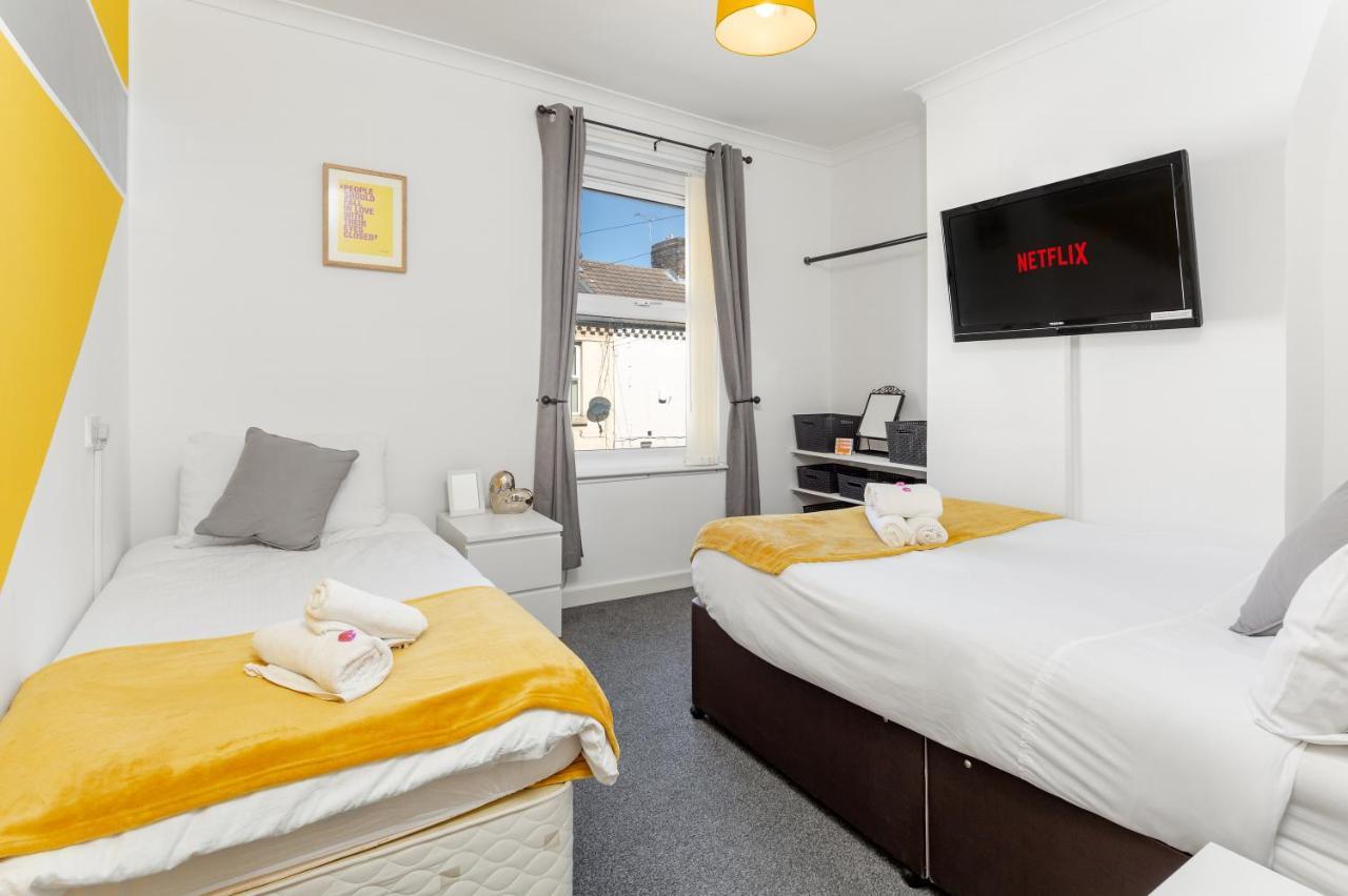 Cosy Anfield Guesthouse - Free Parking Liverpool Ngoại thất bức ảnh